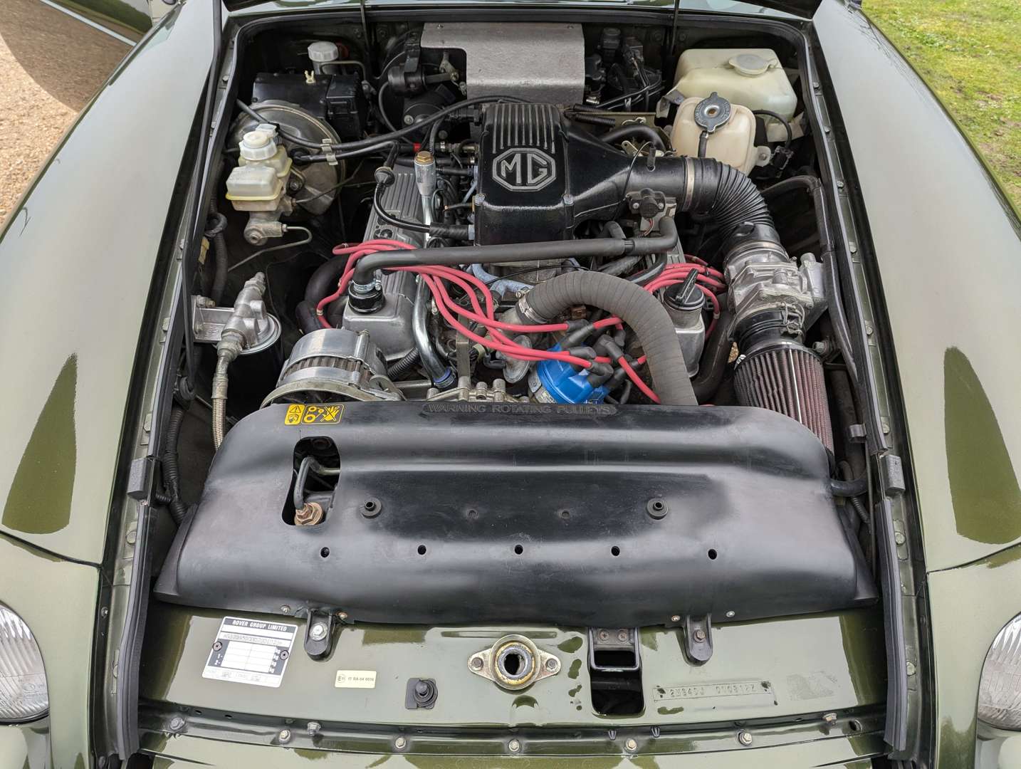 <p>1994 MG RV8</p>