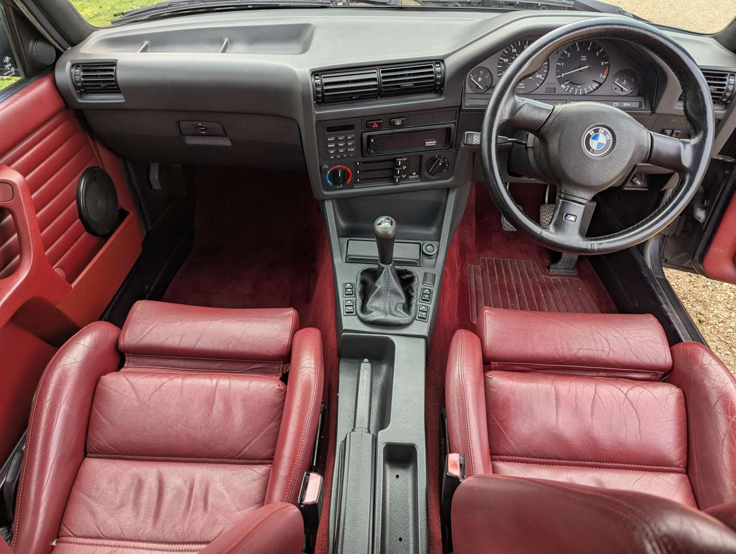 <p>1990 BMW 325I E30 CONVERTIBLE</p>