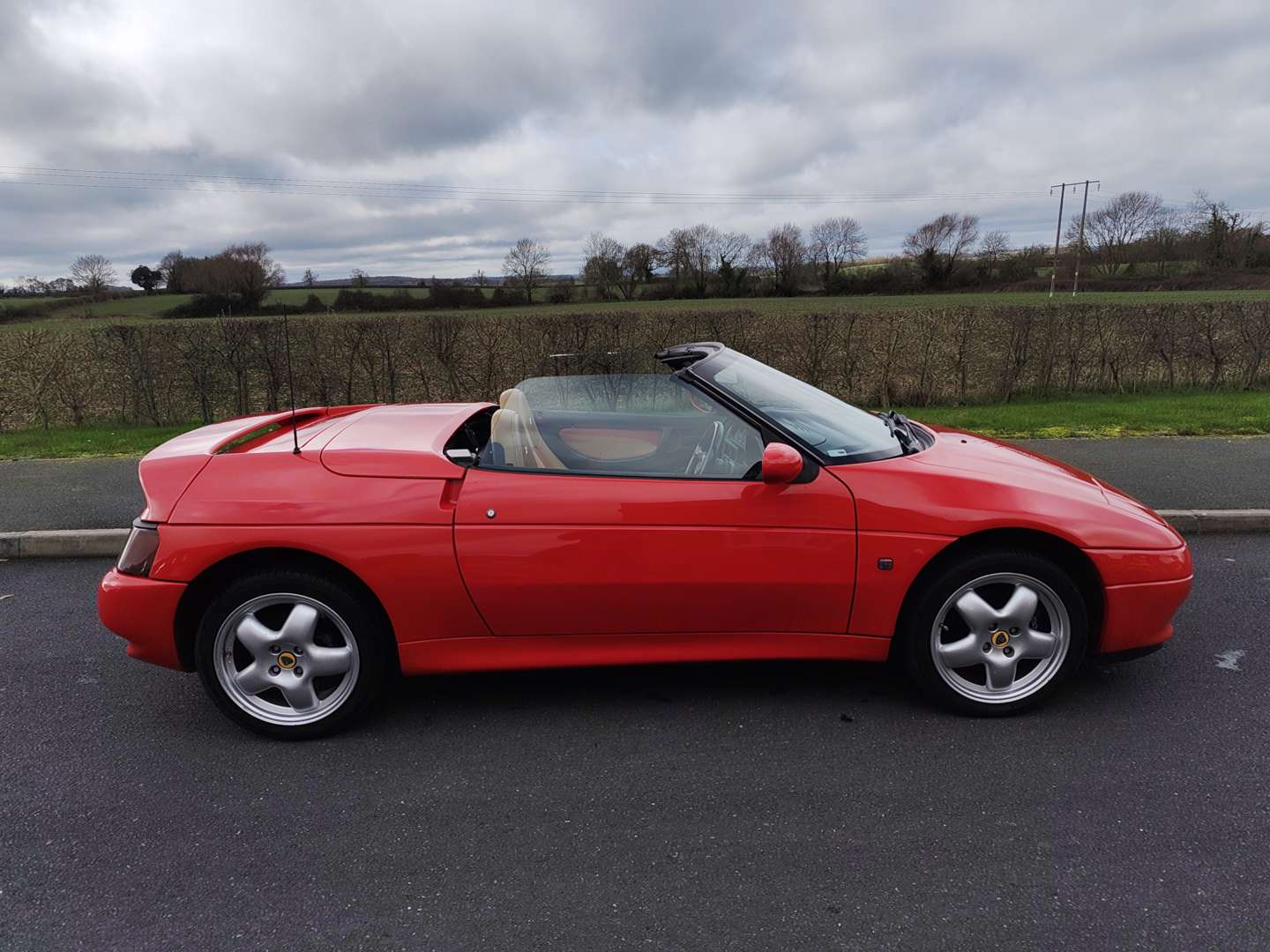 <p>1994 LOTUS ELAN S2</p>