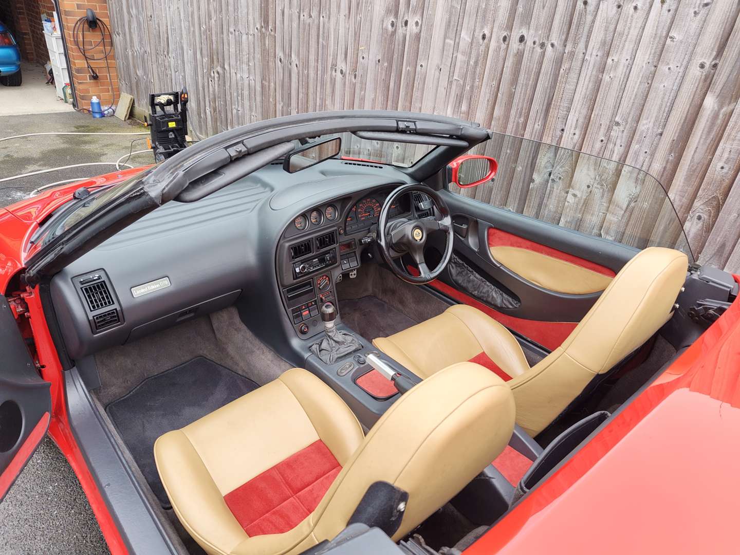 <p>1994 LOTUS ELAN S2</p>