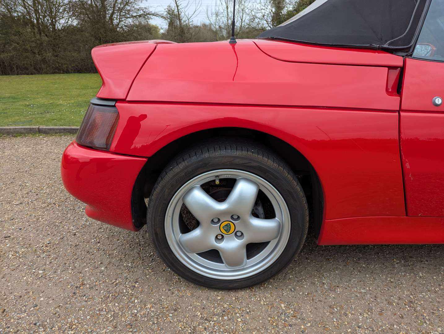 <p>1994 LOTUS ELAN S2</p>