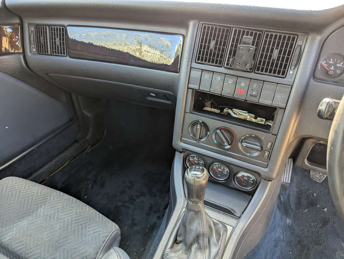 <p>1995 AUDI 80 QUATTRO</p>