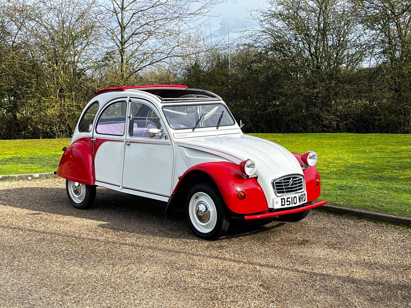 <p>1987 CITROEN 2CV6 DOLLY</p>