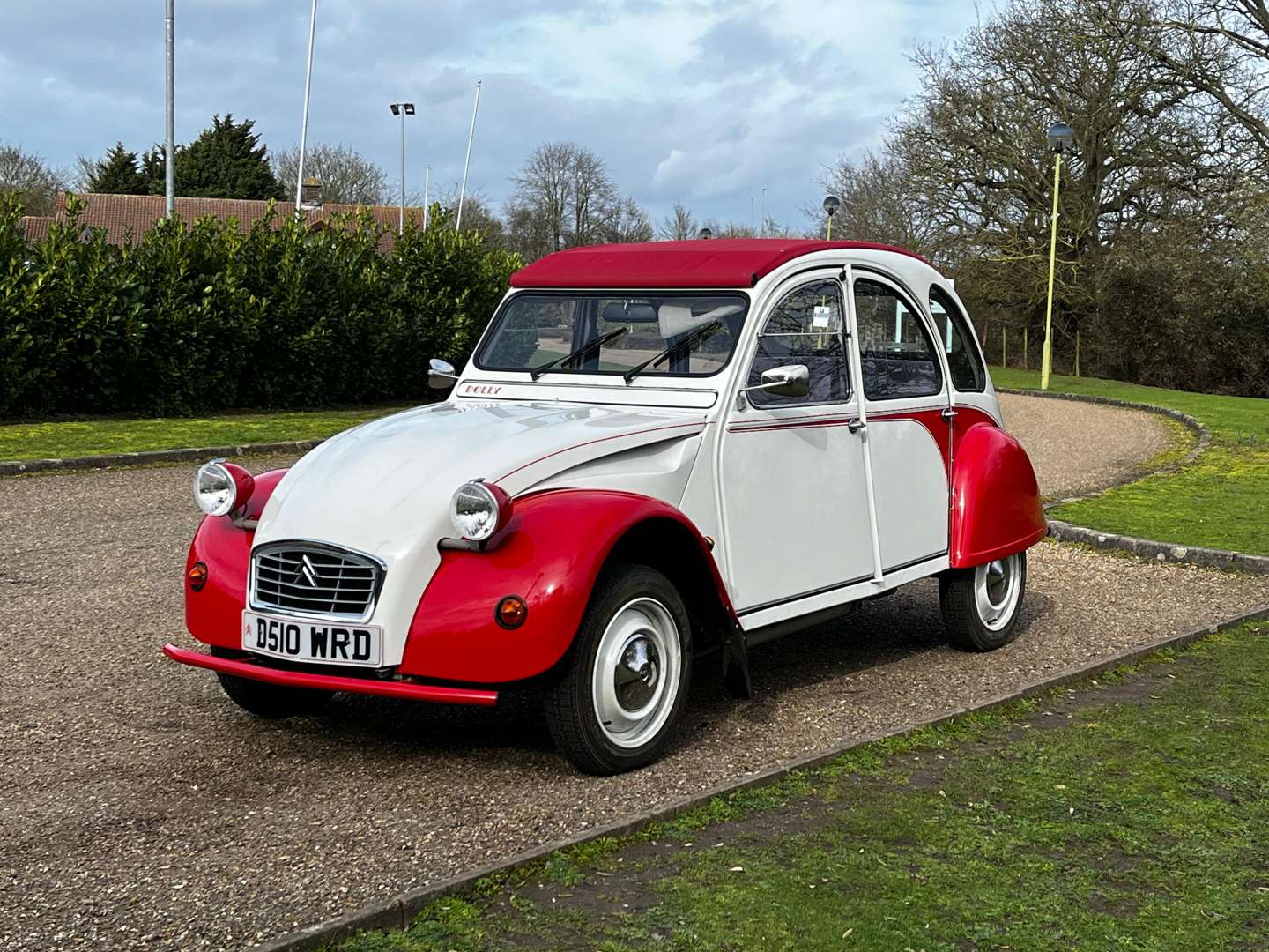 <p>1987 CITROEN 2CV6 DOLLY</p>