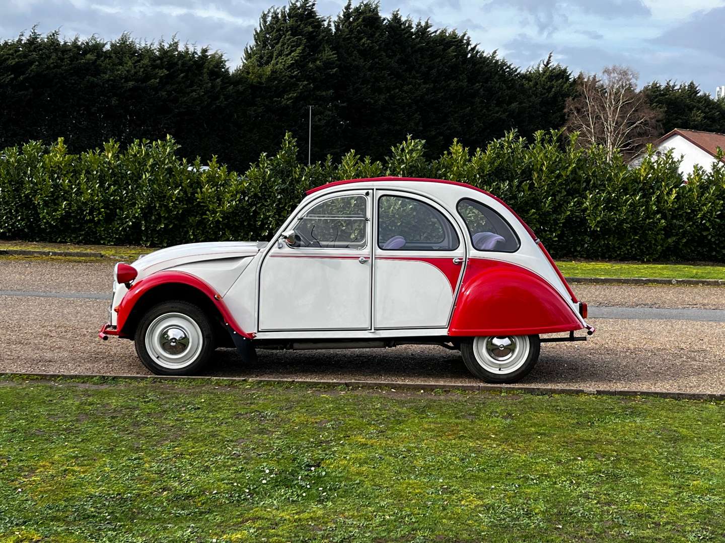 <p>1987 CITROEN 2CV6 DOLLY</p>