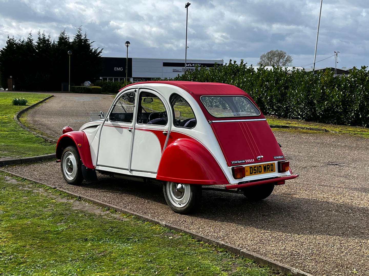 <p>1987 CITROEN 2CV6 DOLLY</p>