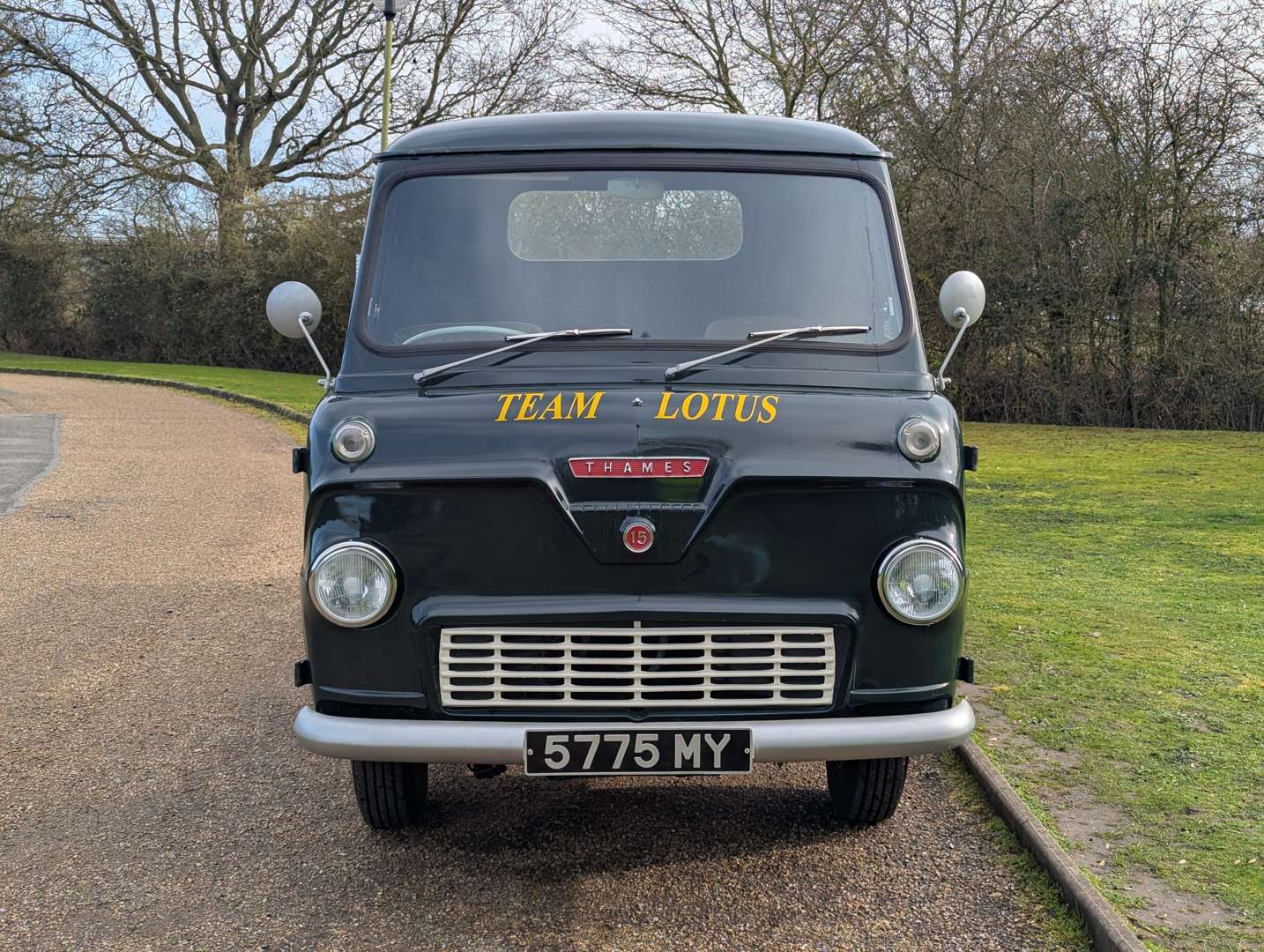 <p>1961 THAMES 400E</p>