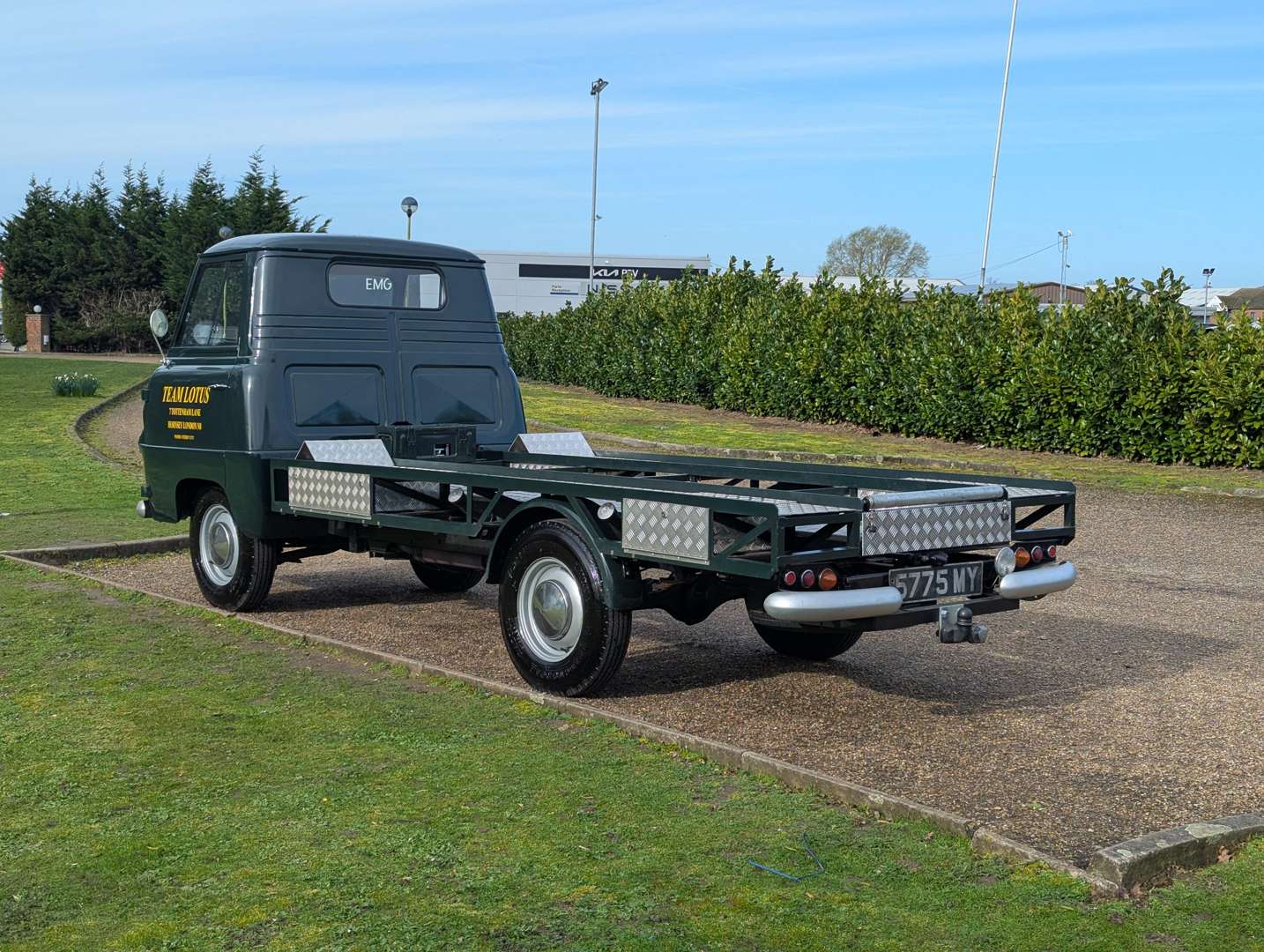 <p>1961 THAMES 400E</p>