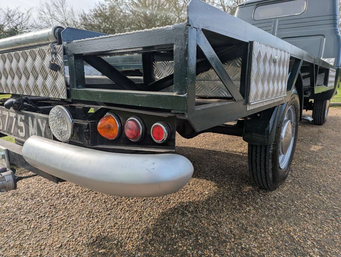 <p>1961 THAMES 400E</p>