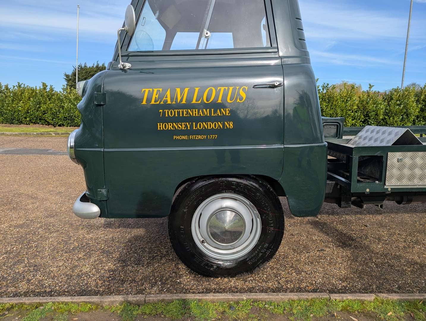 <p>1961 THAMES 400E</p>