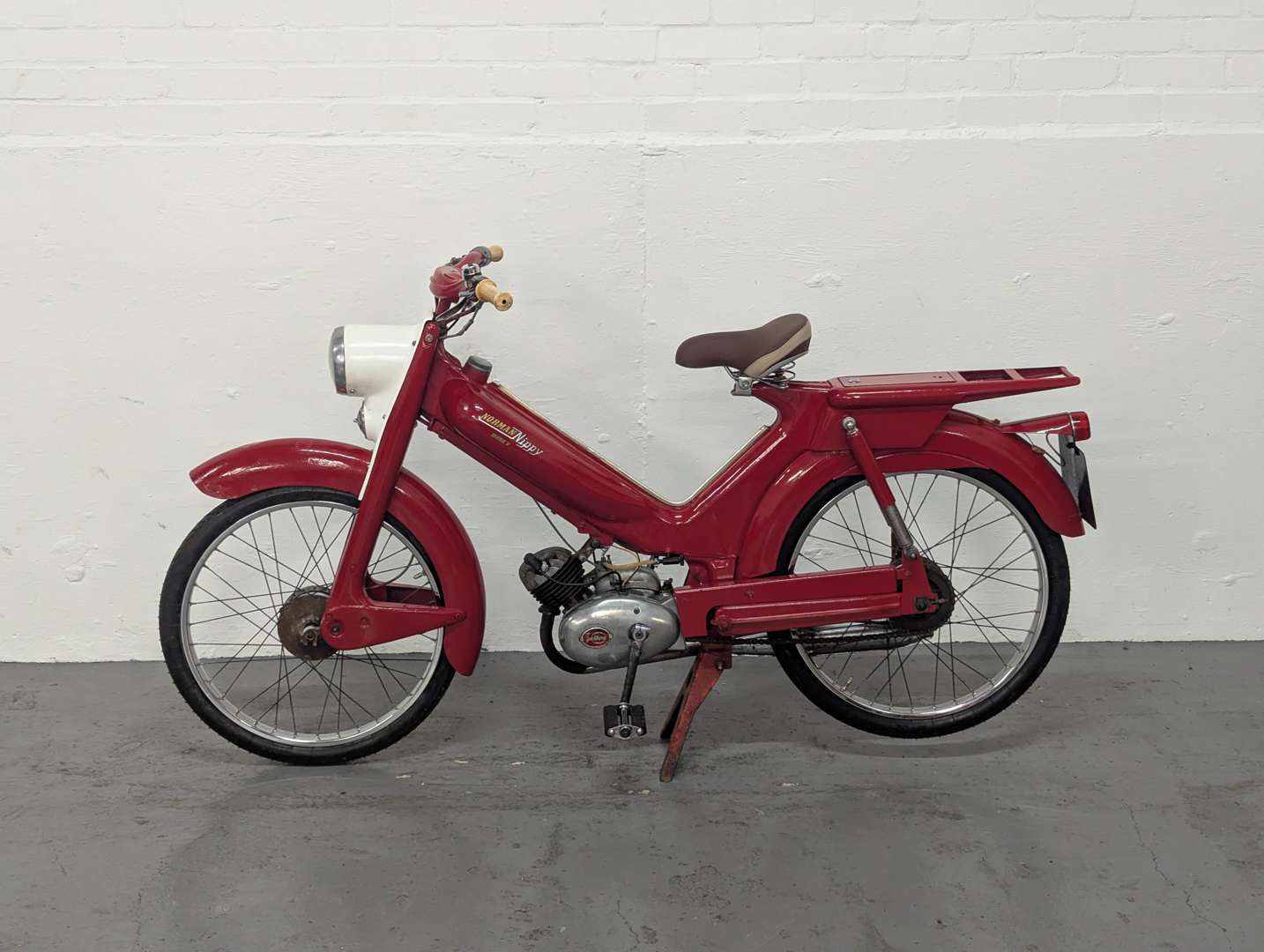 <p>1962 NORMAN NIPPY MOPED</p>