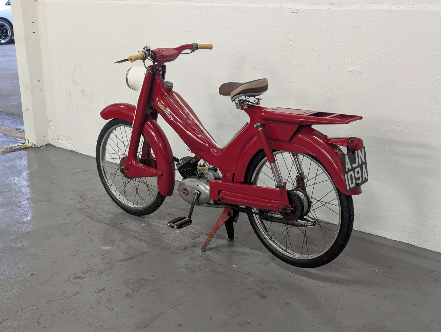 <p>1962 NORMAN NIPPY MOPED</p>