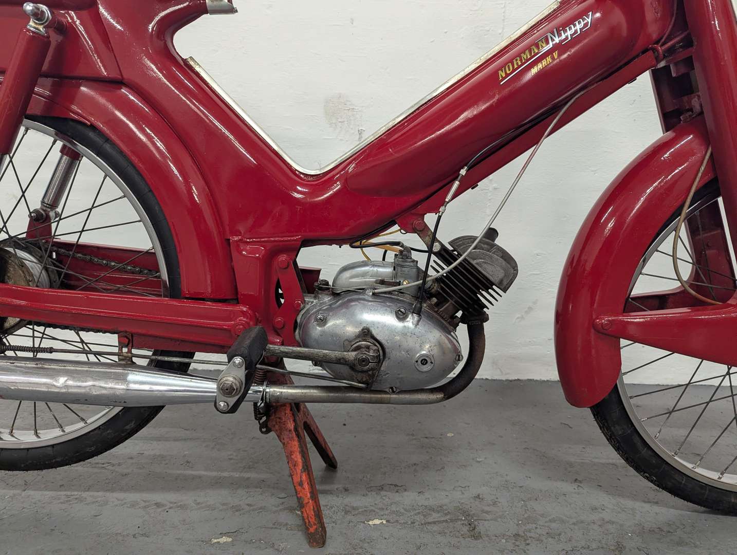 <p>1962 NORMAN NIPPY MOPED</p>