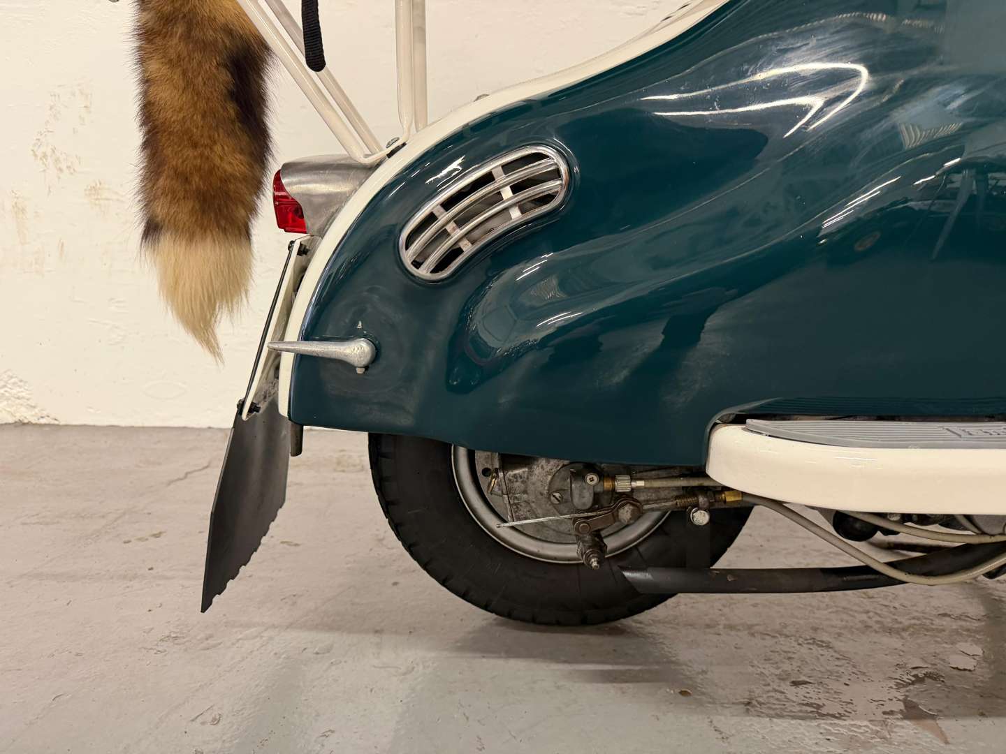 <p>1956 LAMBRETTA LD150</p>