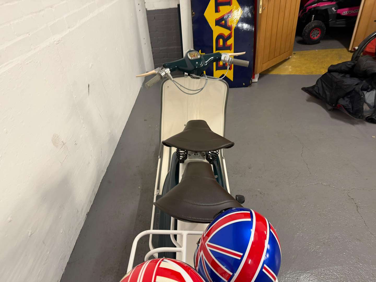 <p>1956 LAMBRETTA LD150</p>