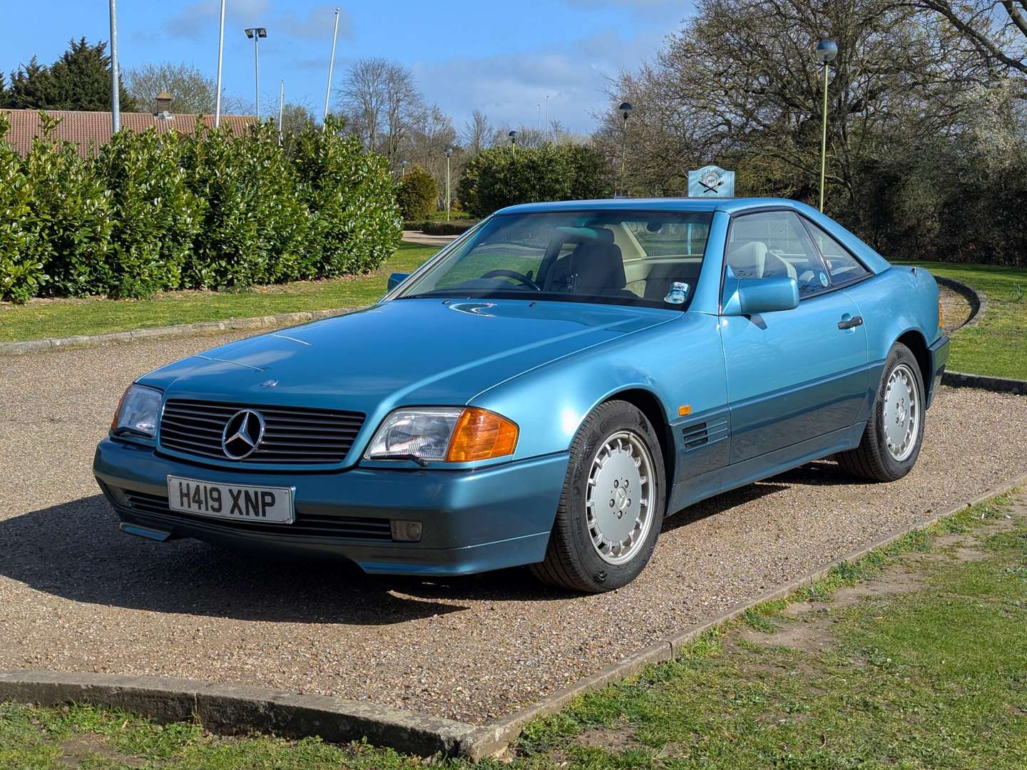 <p>1991 MERCEDES 300SL R129 AUTO</p>