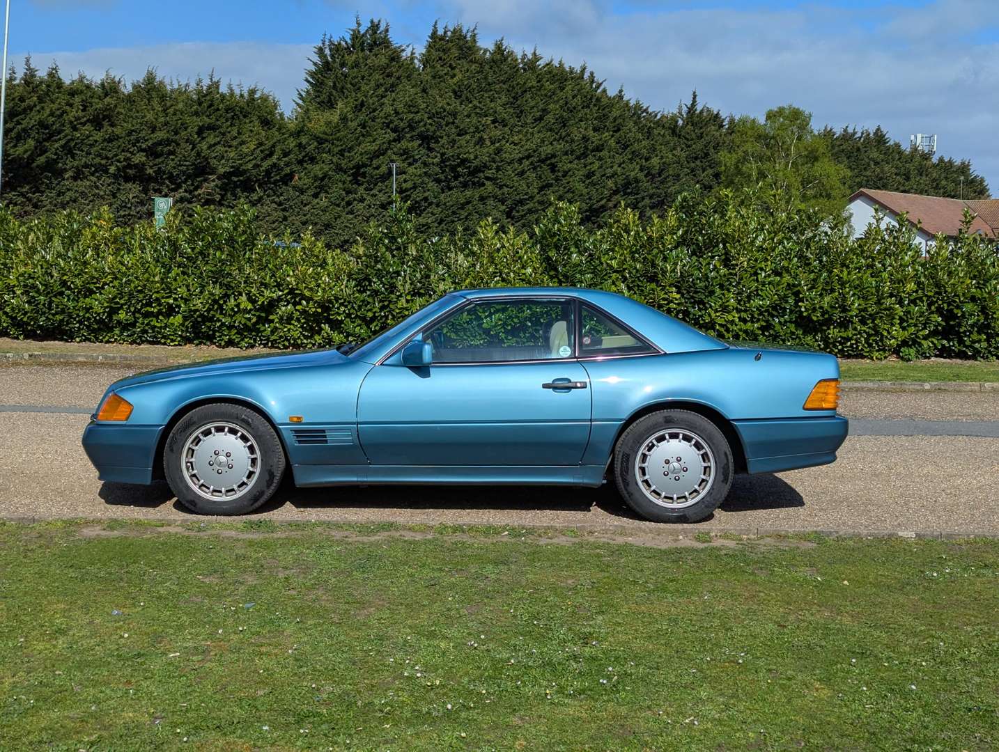 <p>1991 MERCEDES 300SL R129 AUTO</p>