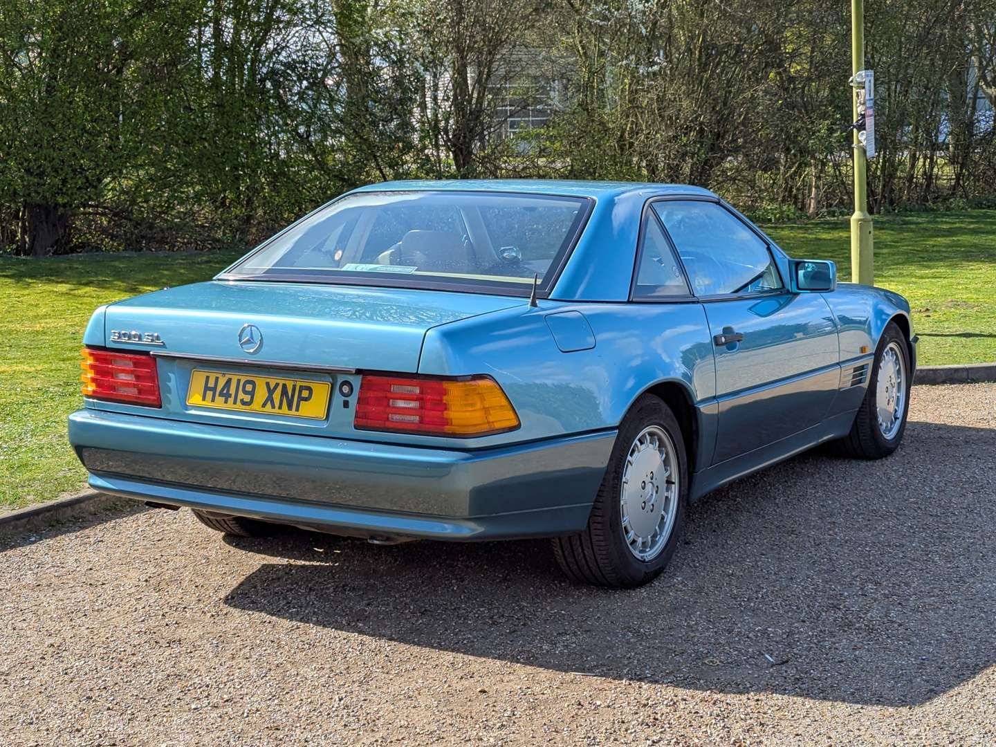 <p>1991 MERCEDES 300SL R129 AUTO</p>