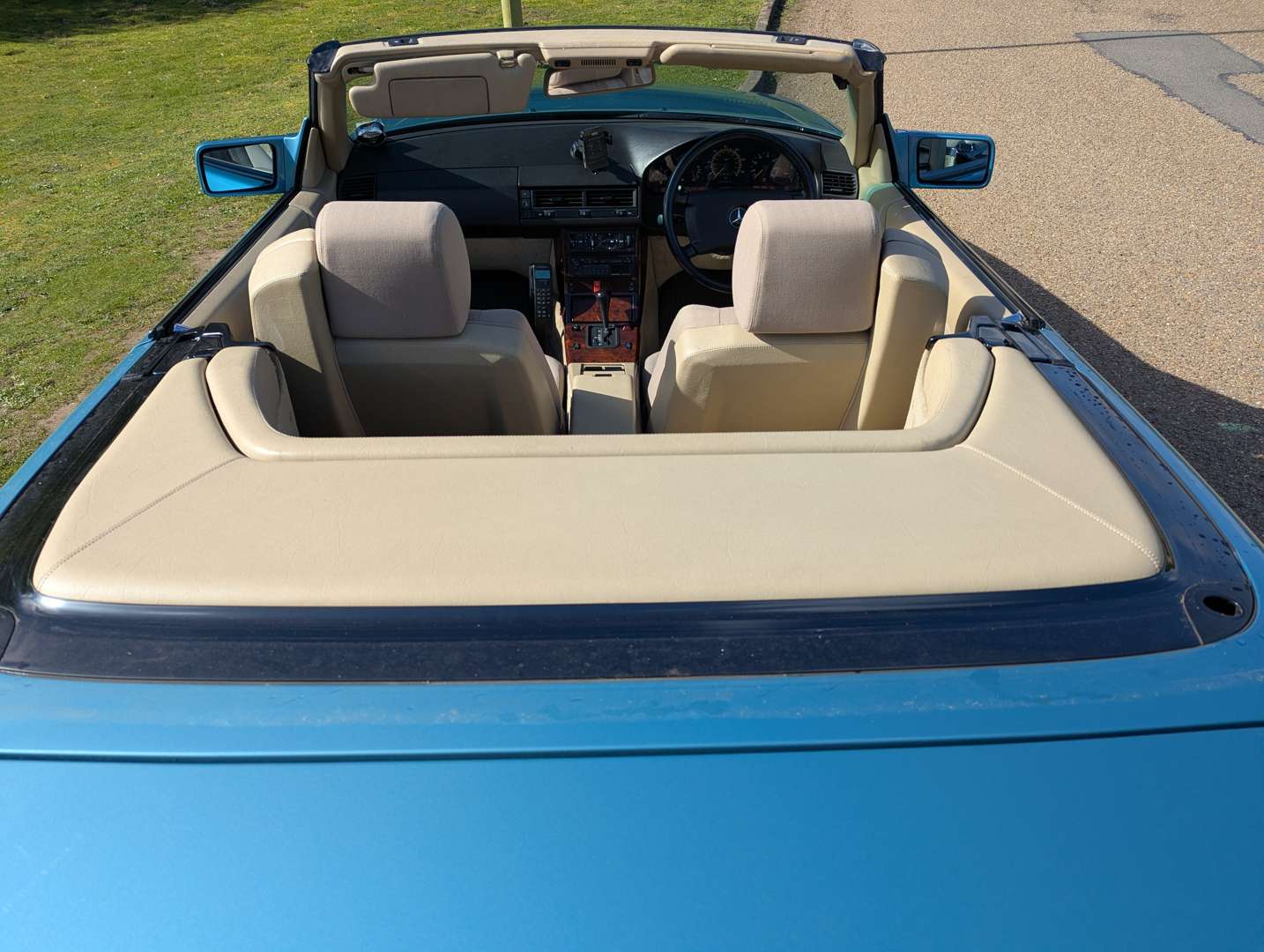 <p>1991 MERCEDES 300SL R129 AUTO</p>