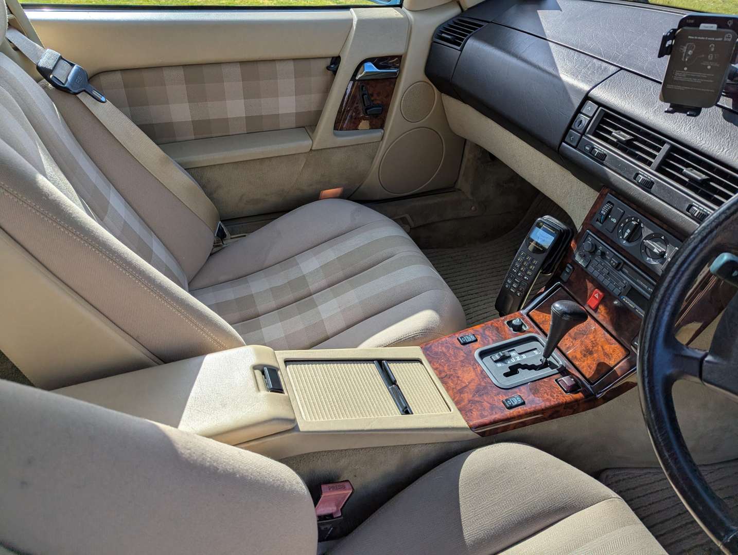 <p>1991 MERCEDES 300SL R129 AUTO</p>