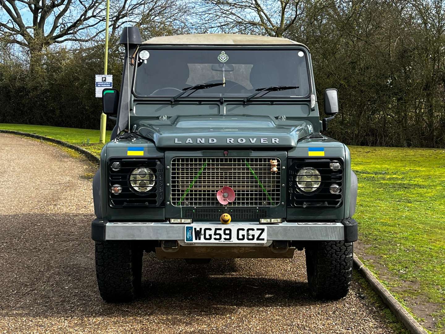 <p>2009 LAND ROVER DEFENDER 90</p>