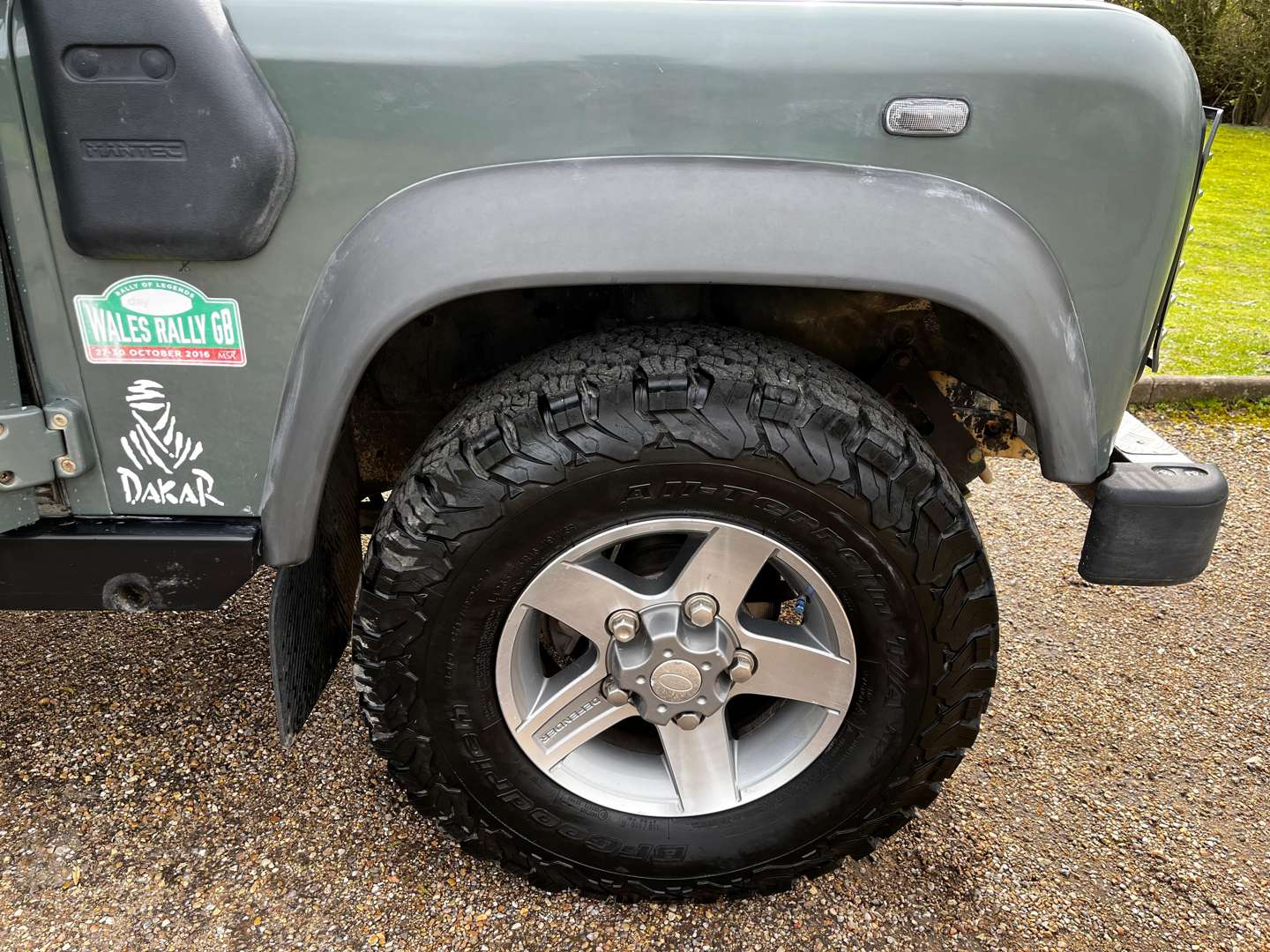 <p>2009 LAND ROVER DEFENDER 90</p>