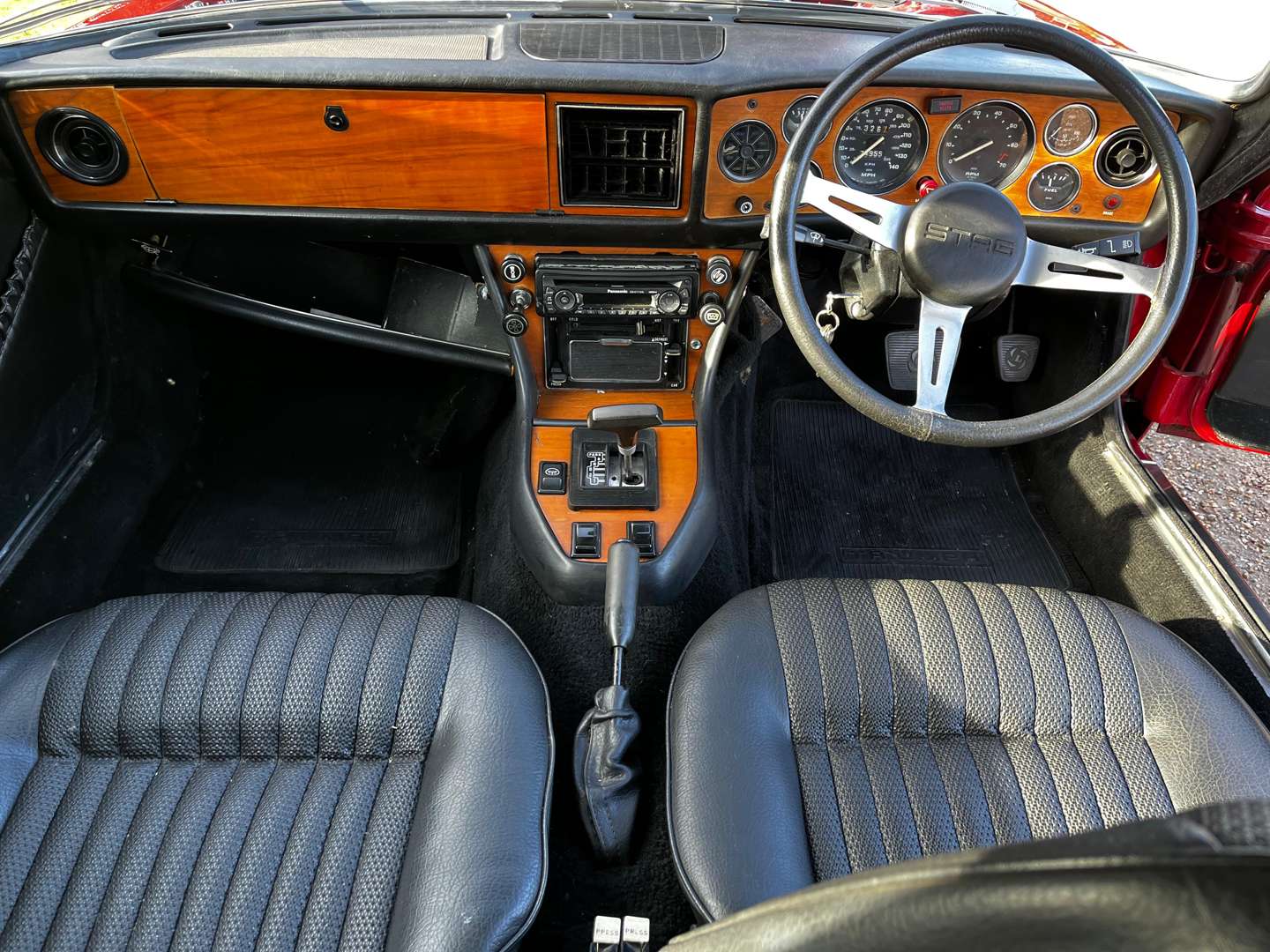 <p>1974 TRIUMPH STAG AUTO</p>