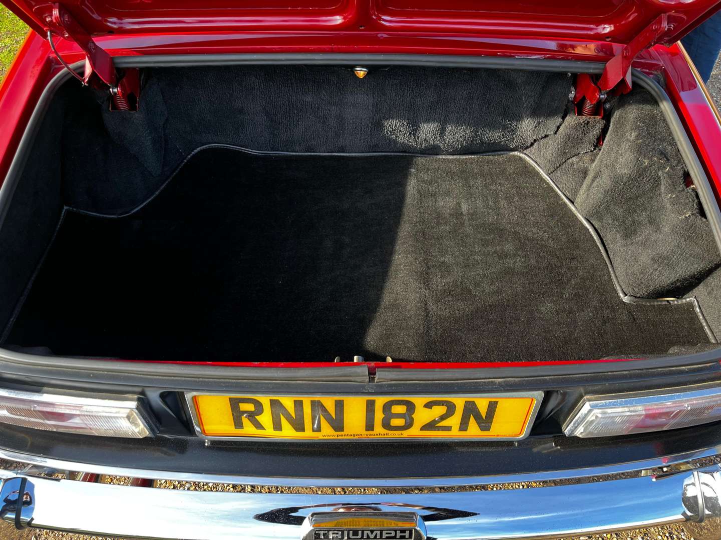 <p>1974 TRIUMPH STAG AUTO</p>