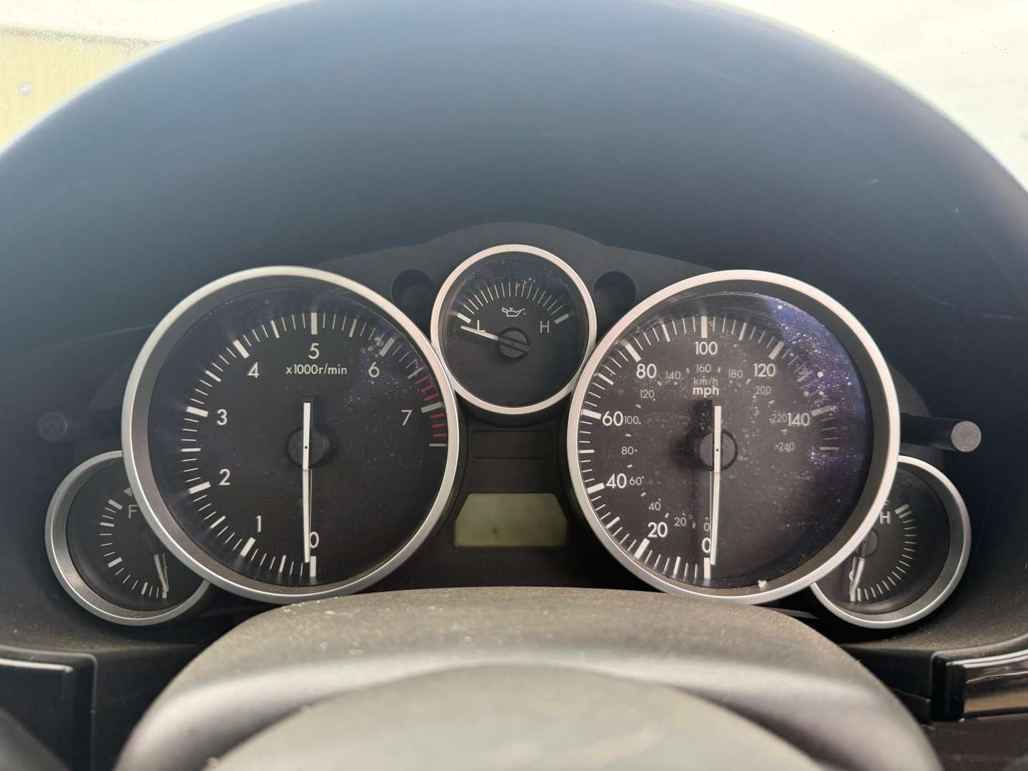 <p>2005 MAZDA MX-5</p>