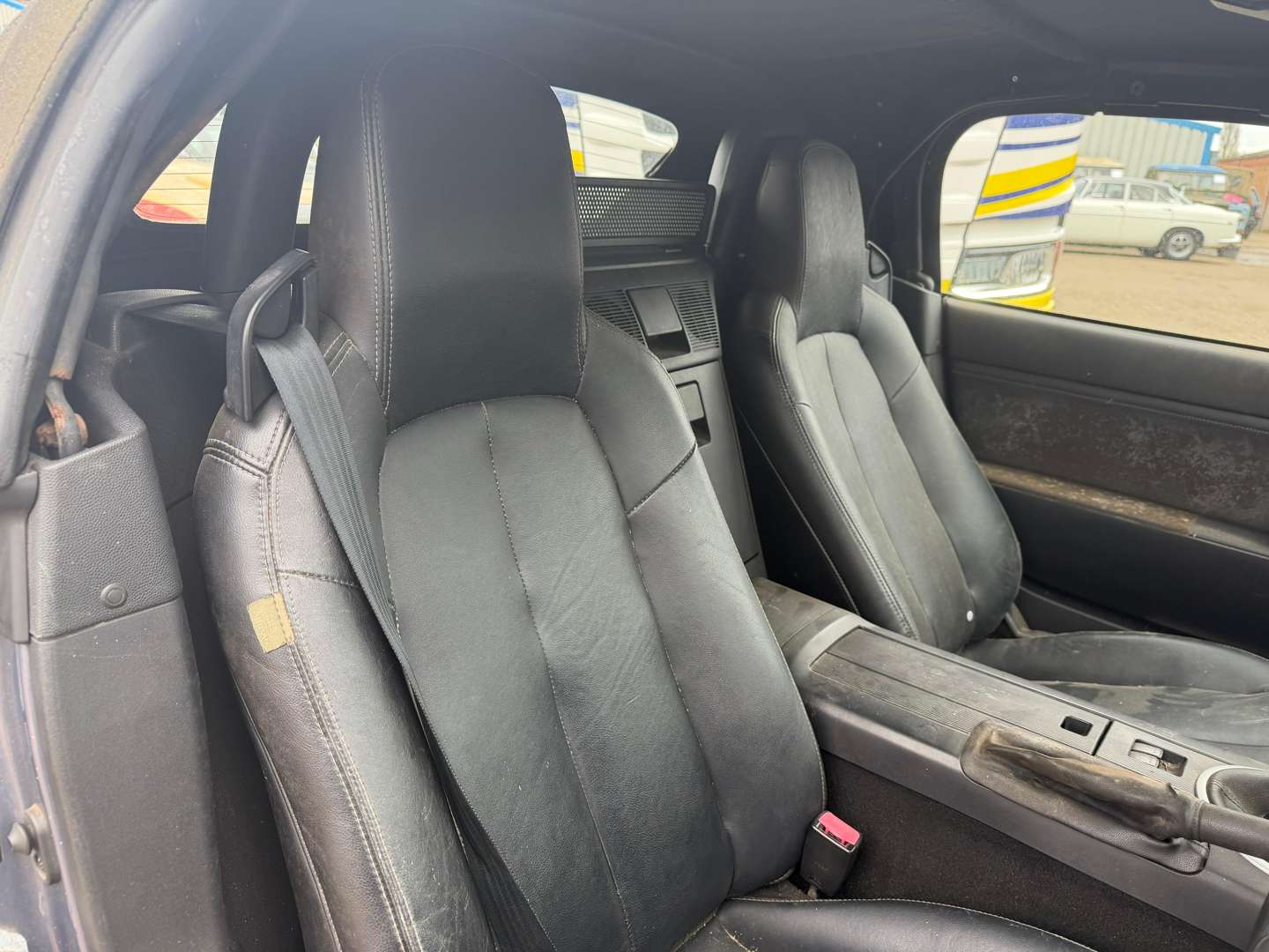 <p>2005 MAZDA MX-5</p>