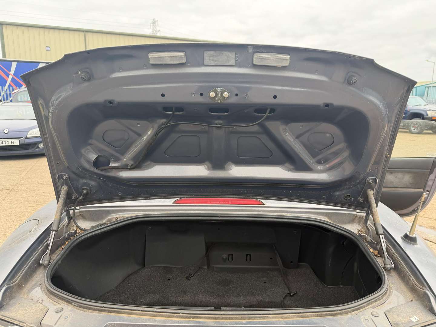 <p>2005 MAZDA MX-5</p>