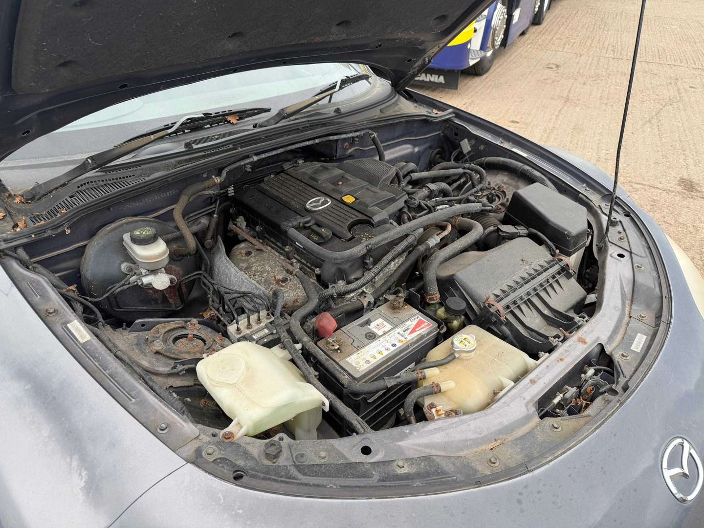 <p>2005 MAZDA MX-5</p>