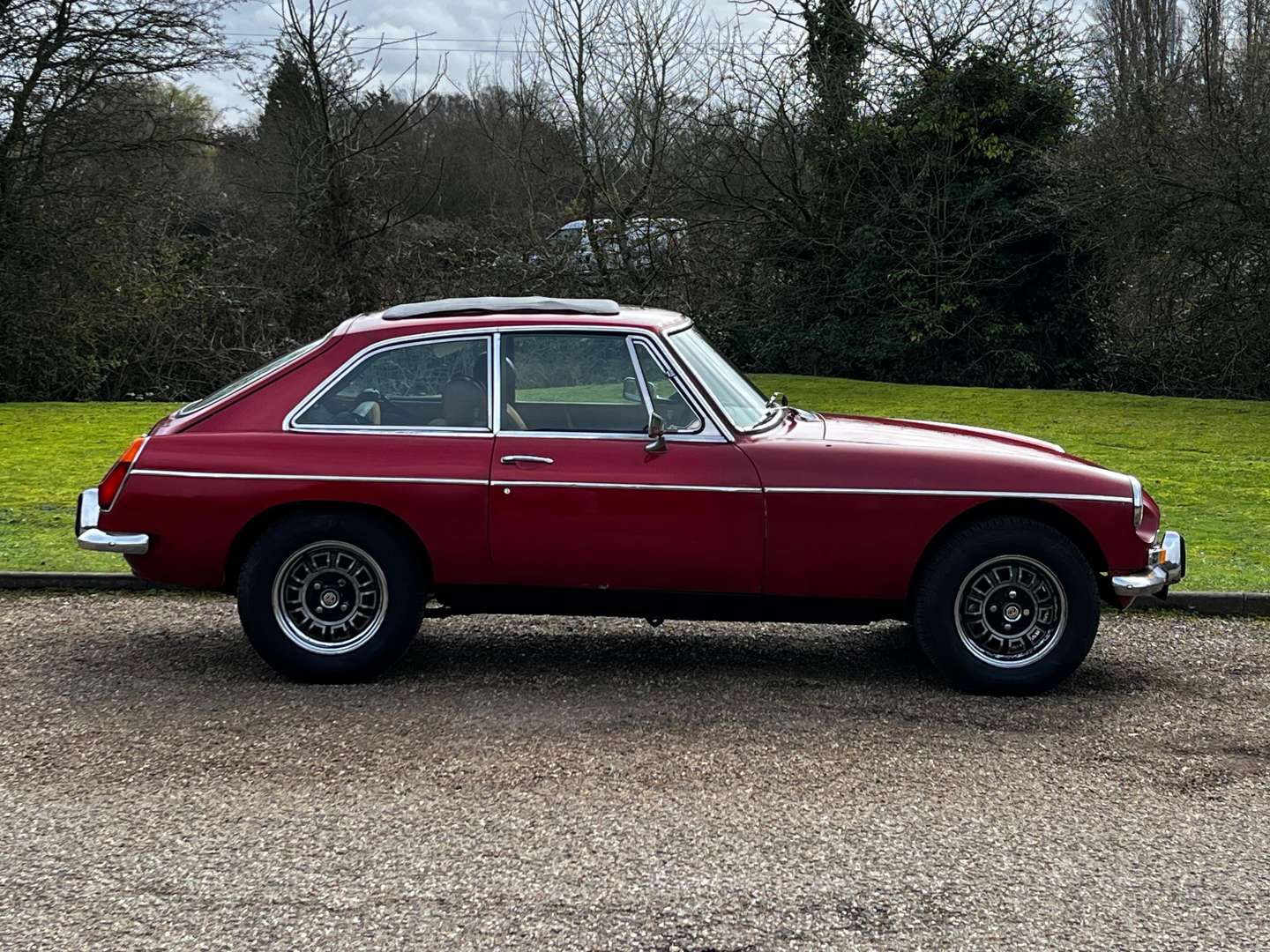 <p>1974 MG B GT V8</p>