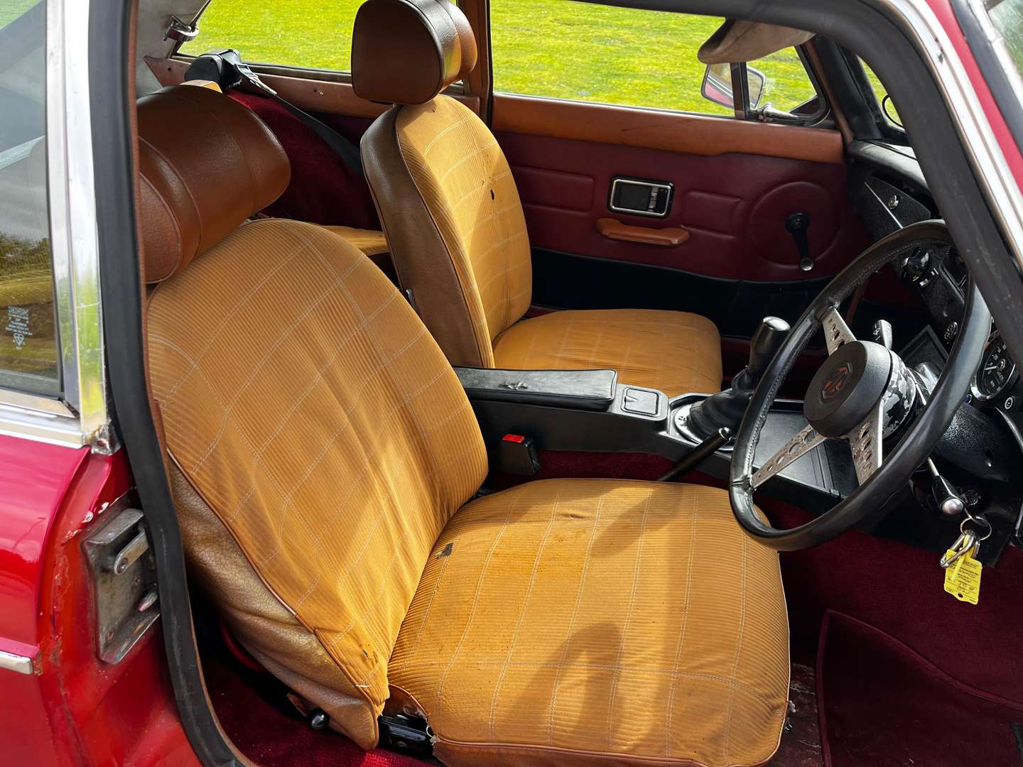 <p>1974 MG B GT V8</p>