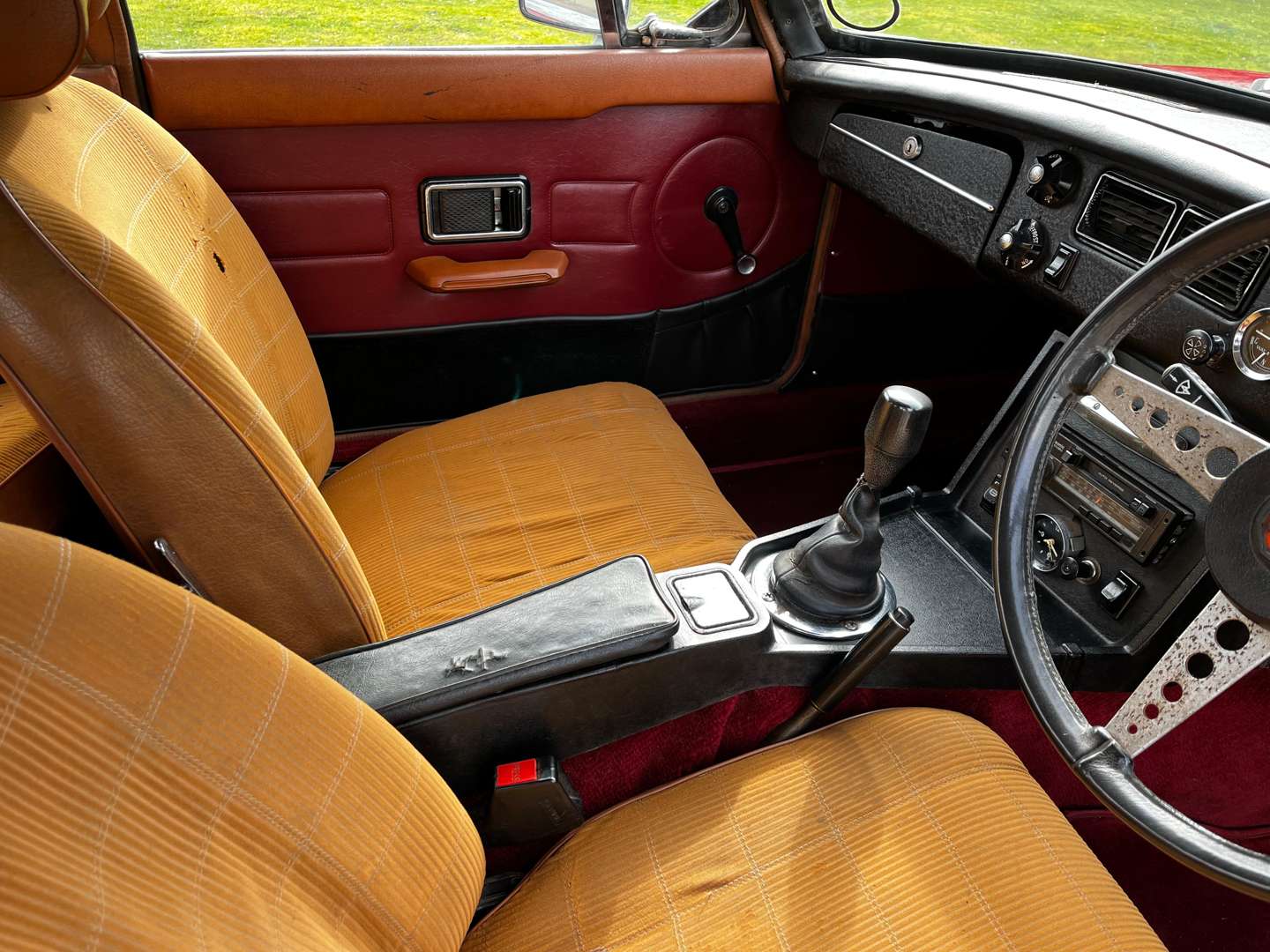 <p>1974 MG B GT V8</p>