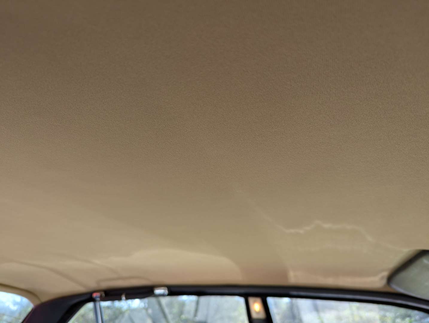 <p>1985 JAGUAR XJ6 SIII 3.4 AUTO</p>