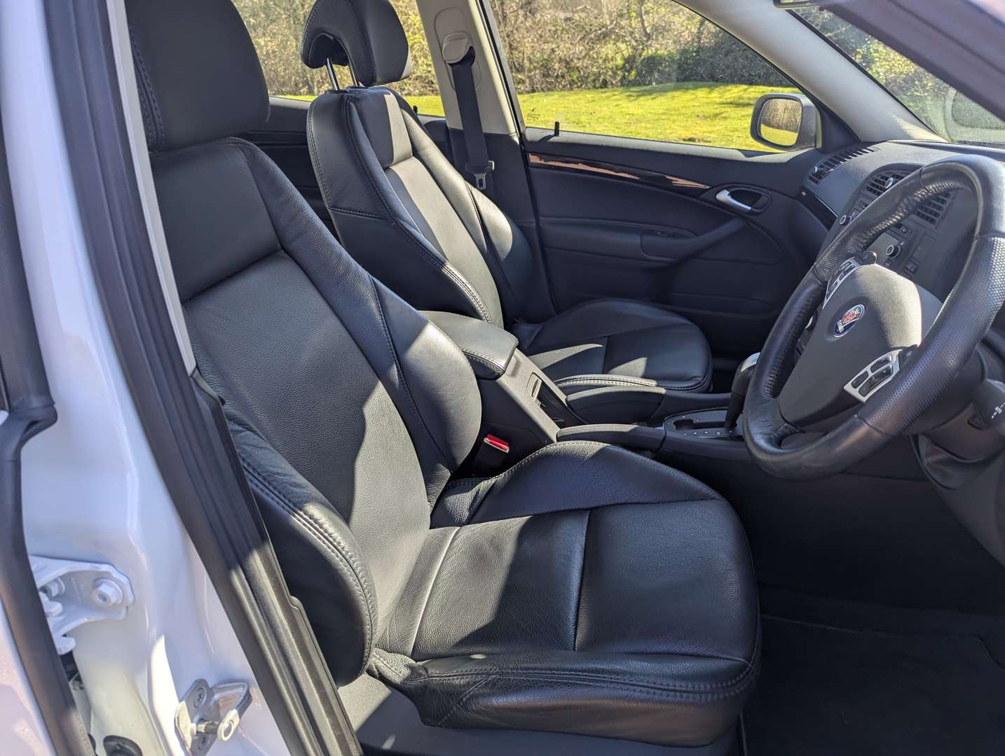 <p>2011 SAAB 9-3 AERO CARLSSON AUTO 21,824 MILES</p>