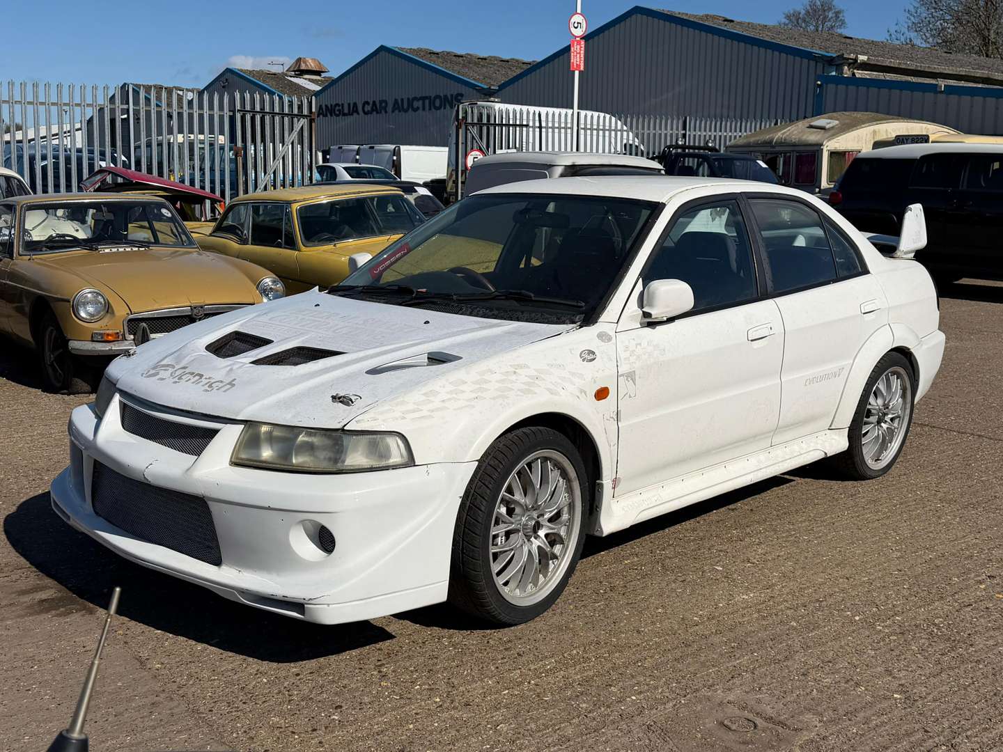 <p>1998 MITSUBISHI LANCER EVO V GSR</p>