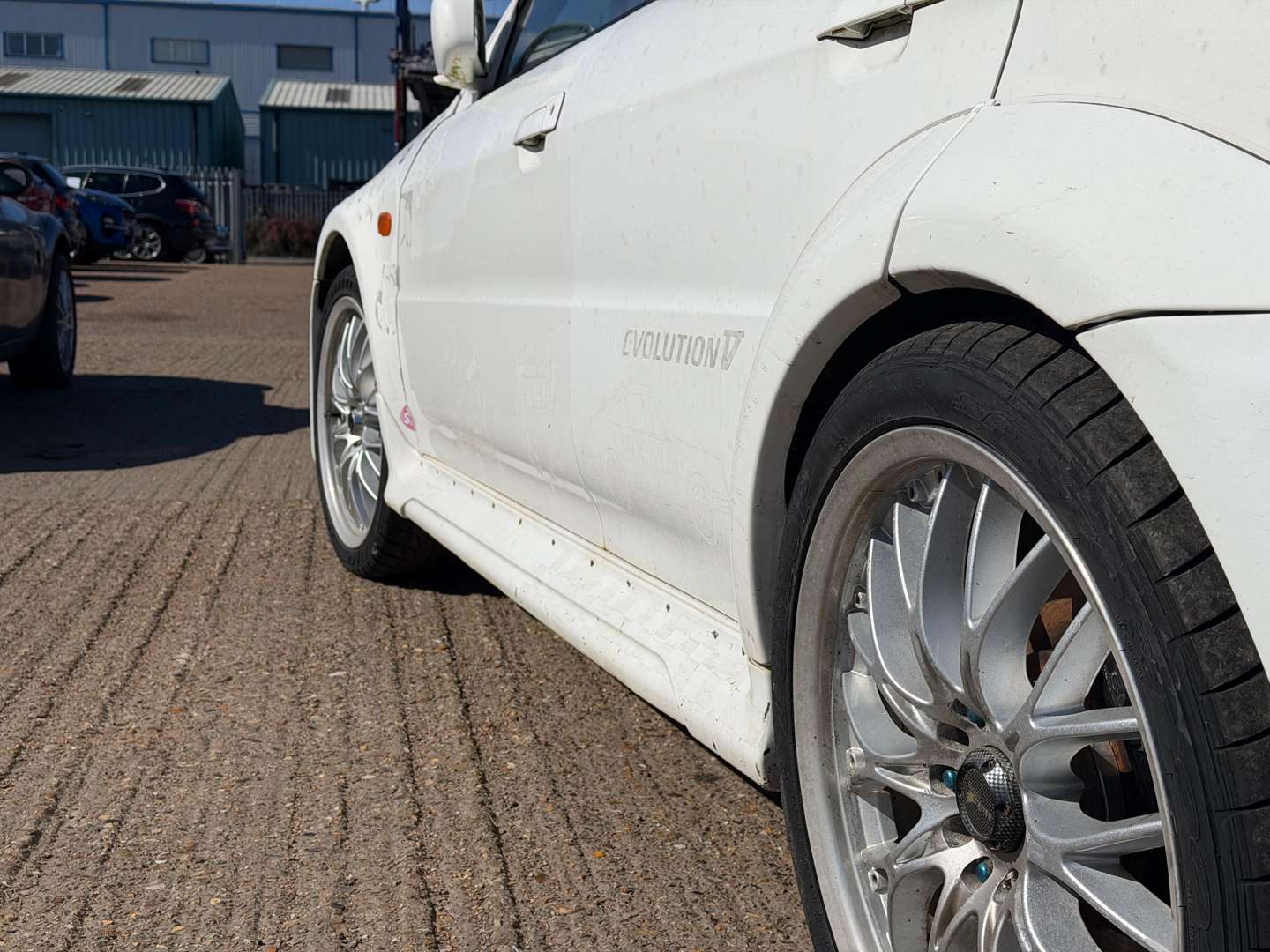 <p>1998 MITSUBISHI LANCER EVO V GSR</p>