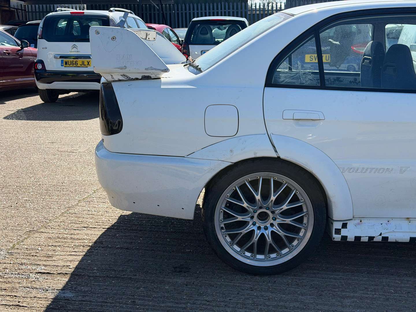 <p>1998 MITSUBISHI LANCER EVO V GSR</p>