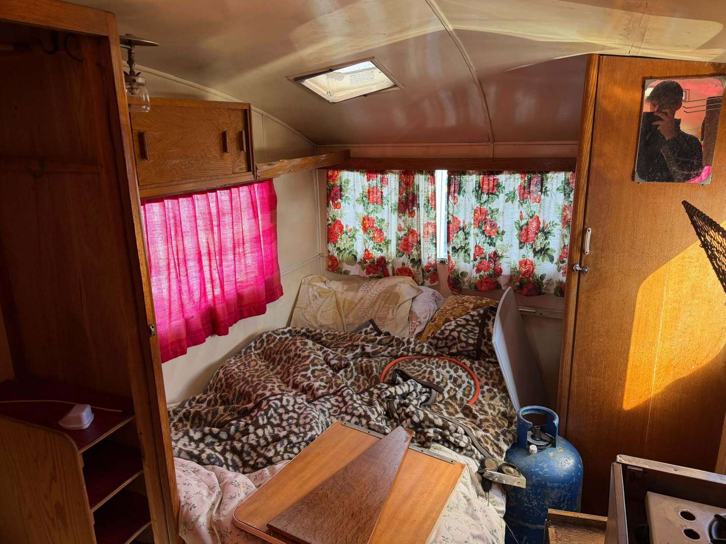 <p>ECCLES ARISTOCRAT CARAVAN</p>