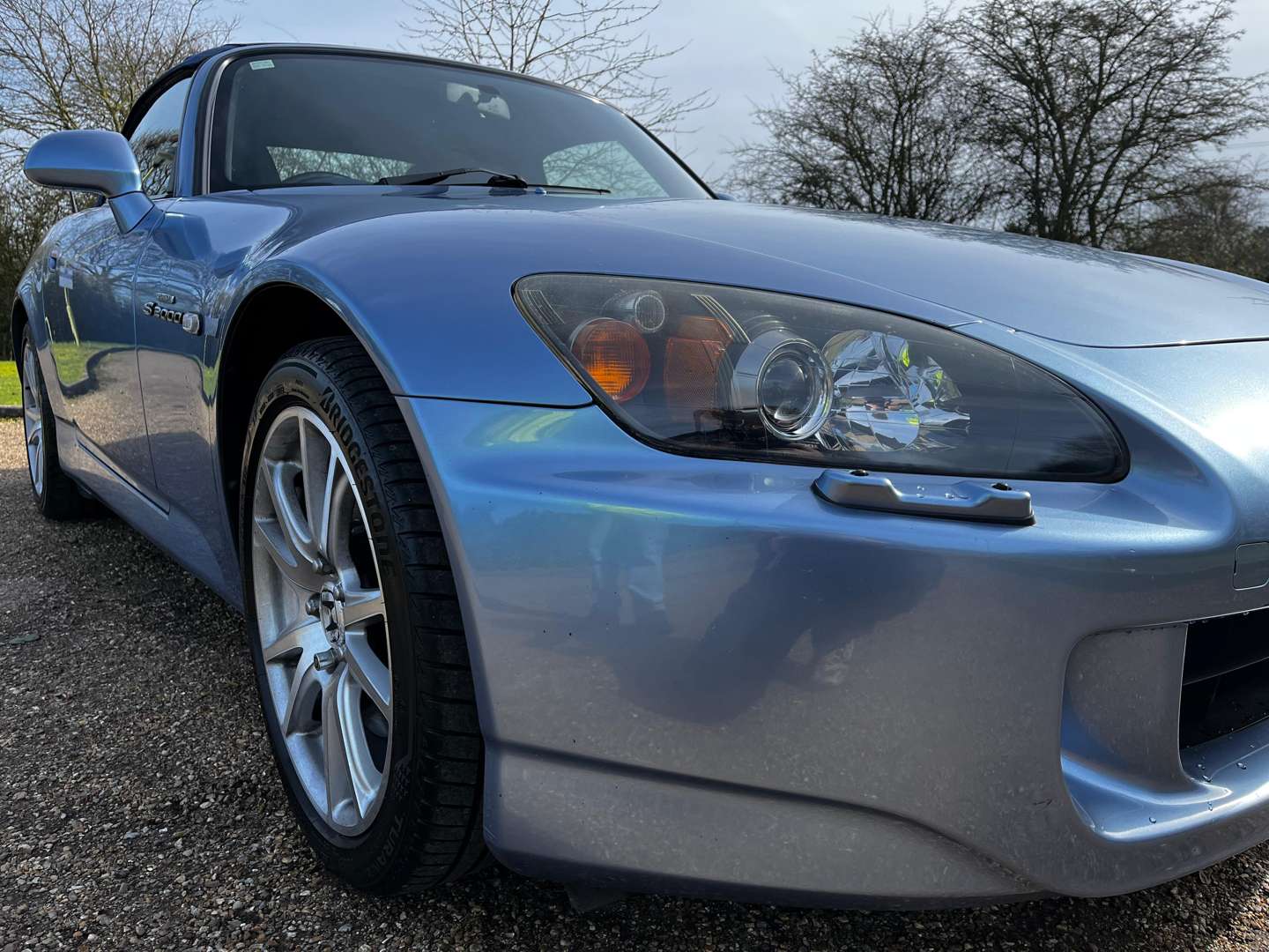 <p>2004 HONDA S2000</p>