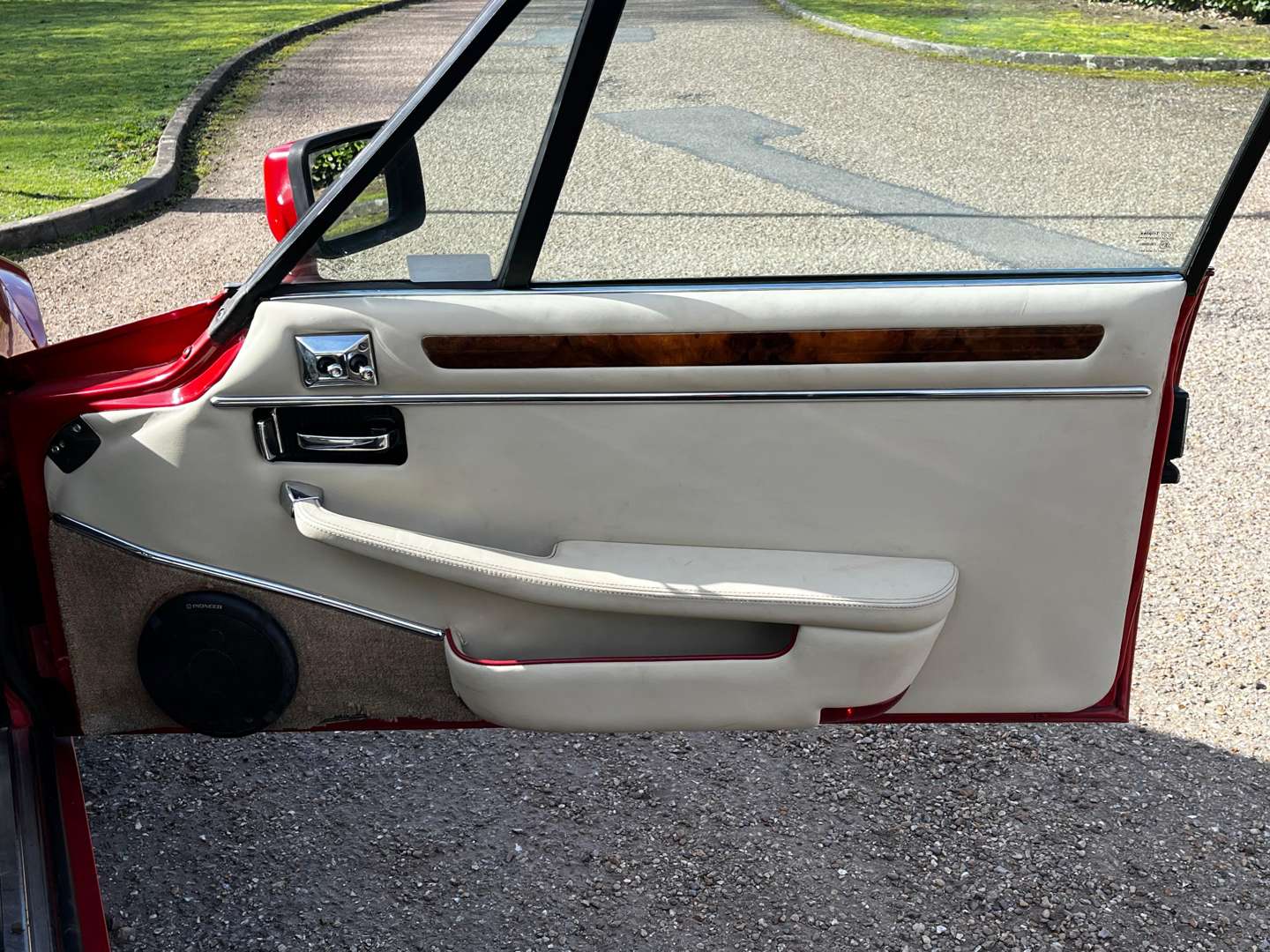 <p>1991 JAGUAR XJ-S 5.3 V12 HE AUTO LE MANS EDITION</p>