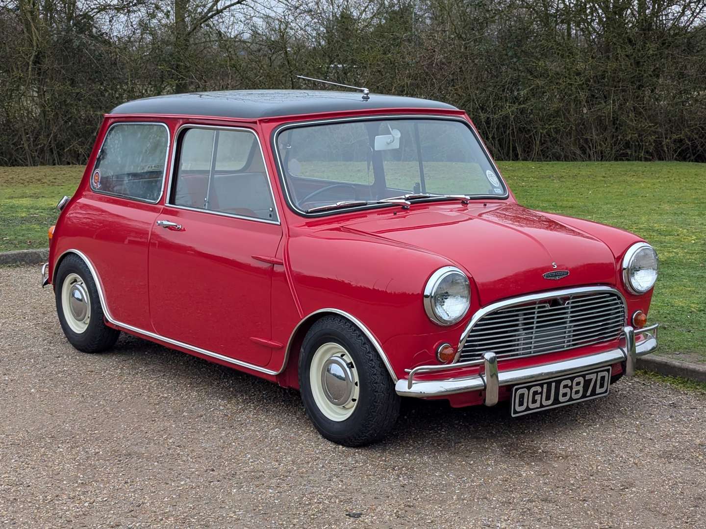 <p>1966 AUSTIN MINI COOPER S MKI</p>