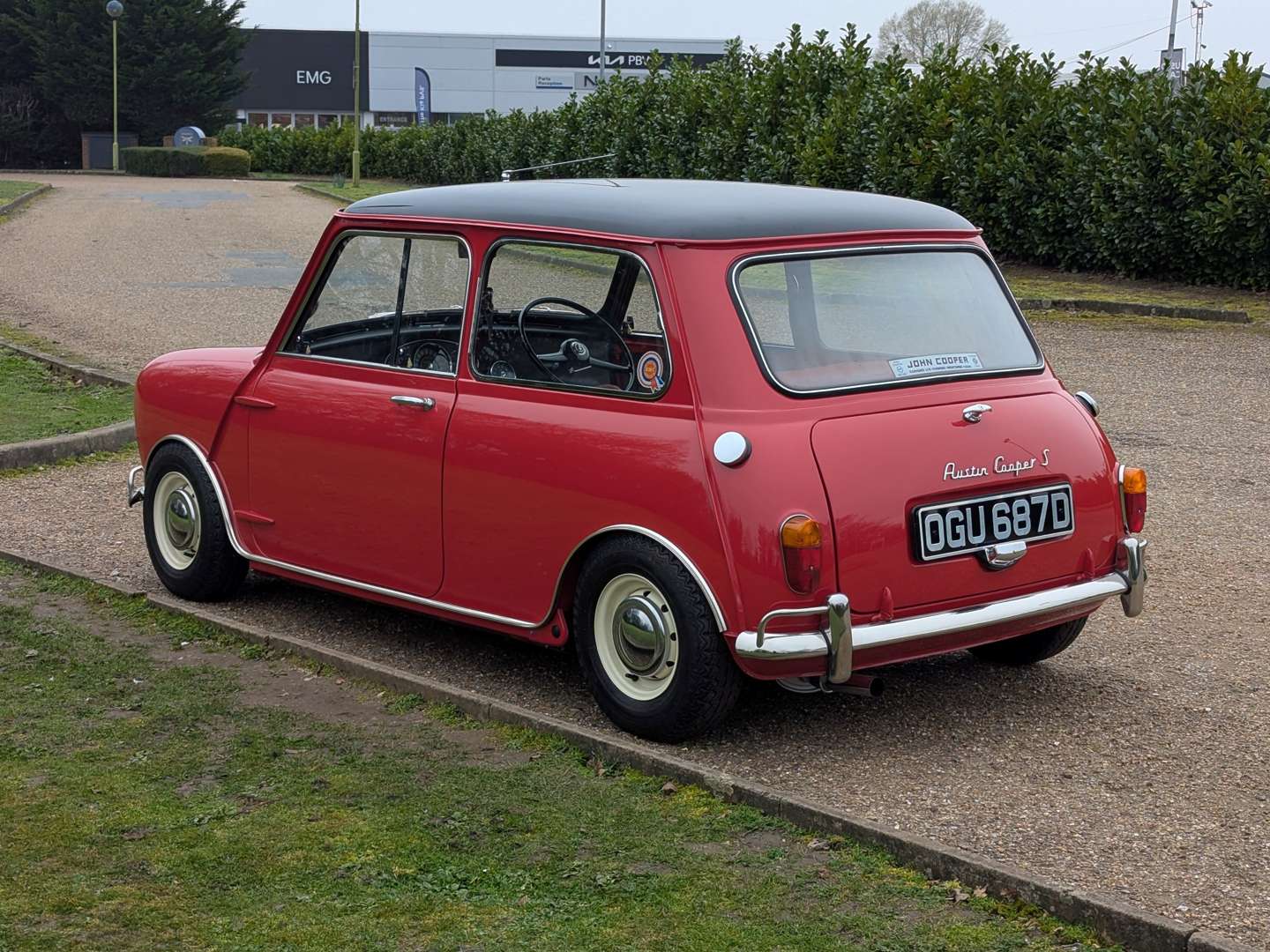 <p>1966 AUSTIN MINI COOPER S MKI</p>