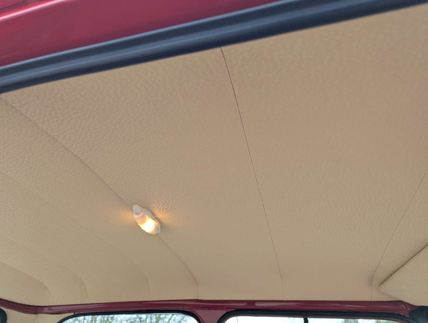 <p>1966 AUSTIN MINI COOPER S MKI</p>