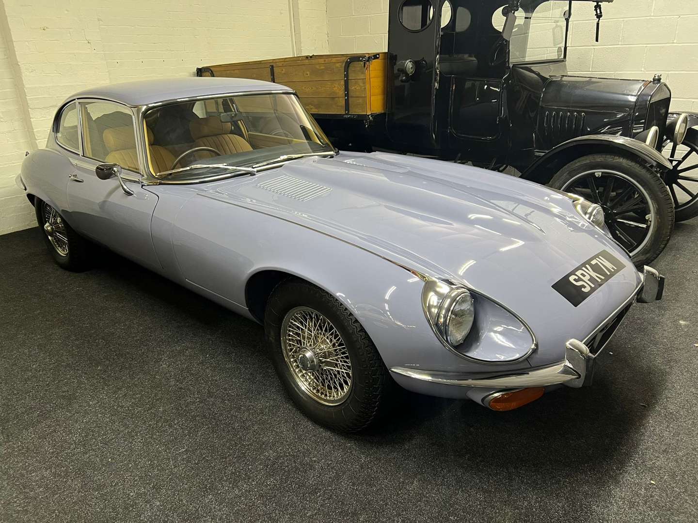 <p>1973 JAGUAR 2+2 E-TYPE AUTO</p>