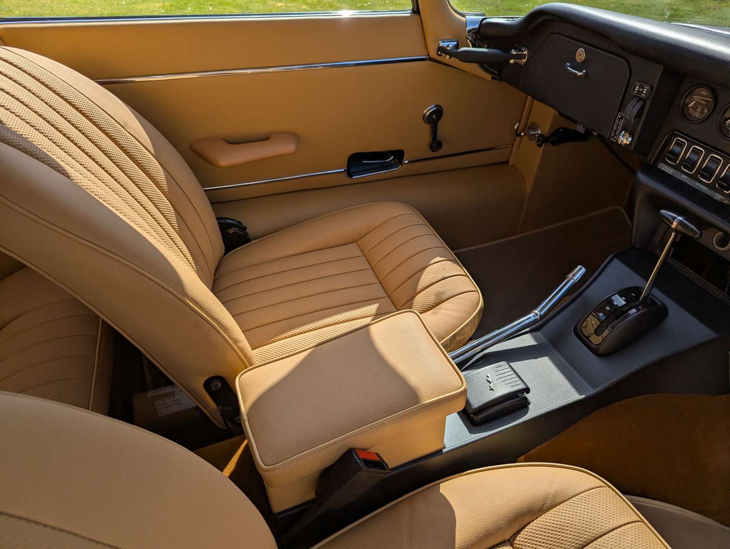 <p>1973 JAGUAR E-TYPE SERIES 3 V12 2+2 AUTO</p>