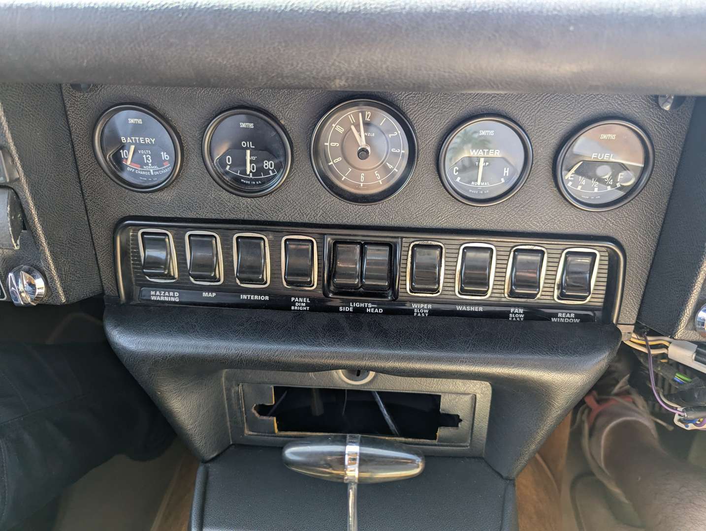 <p>1973 JAGUAR E-TYPE SERIES 3 V12 2+2 AUTO</p>