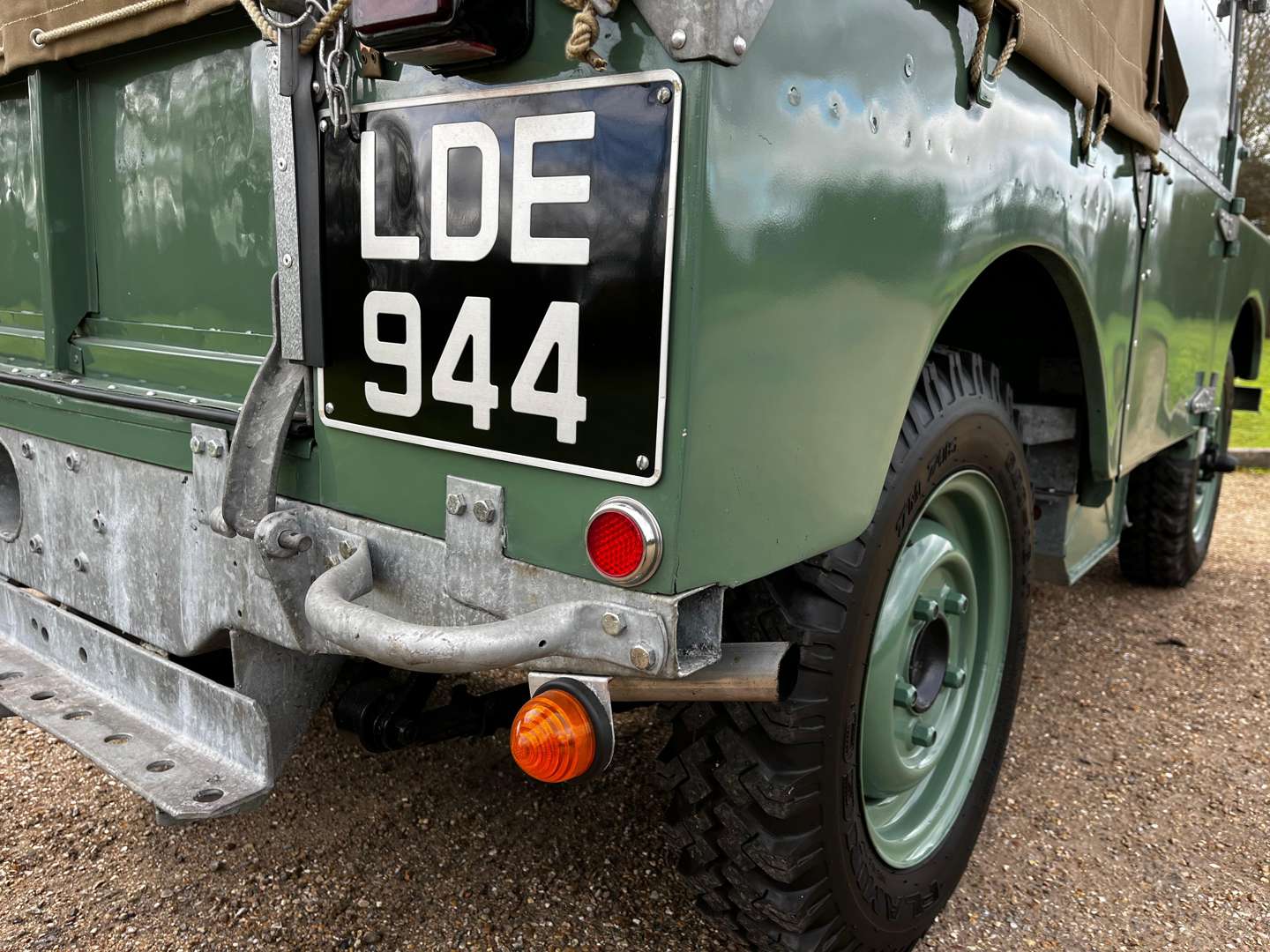 <p>1949 LAND ROVER SERIES I</p>